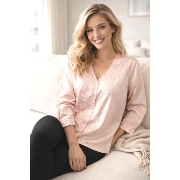 Nordstrom Intimates Size L Blush Pink Satin Embroidered Floral Lounge Top - Picture 11 of 11